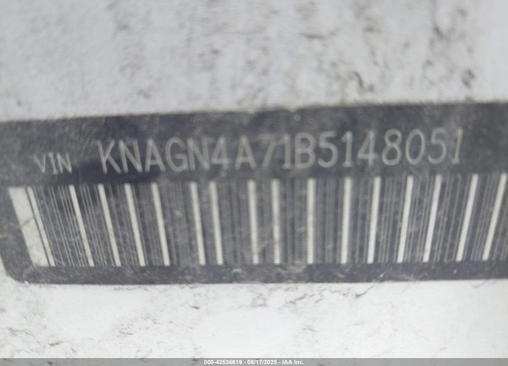 2011 KIA OPTIMA VIN: KNAGN4A71B5148051