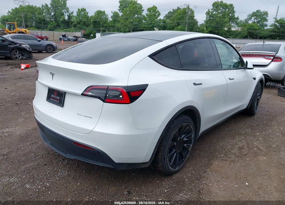 2021 TESLA MODEL Y VIN: 5YJYGDEE8MF068886