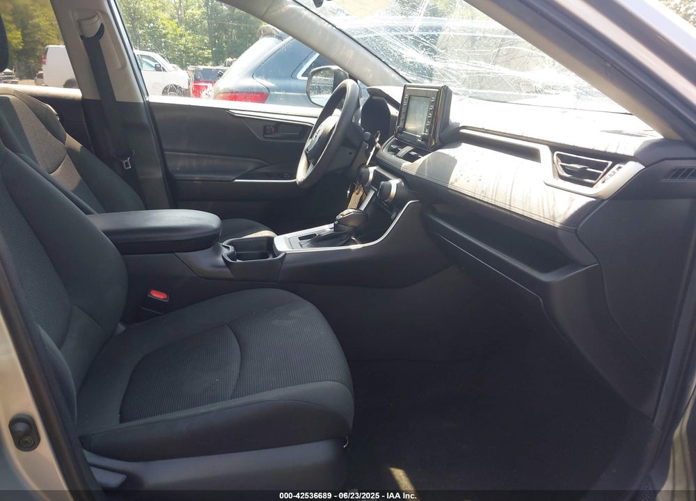 2021 TOYOTA RAV4 VIN: 2T3F1RFV1MC169137