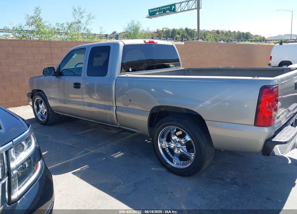 2003 CHEVROLET SILVERADO 1500 LS VIN: 2GCEC19T431304795