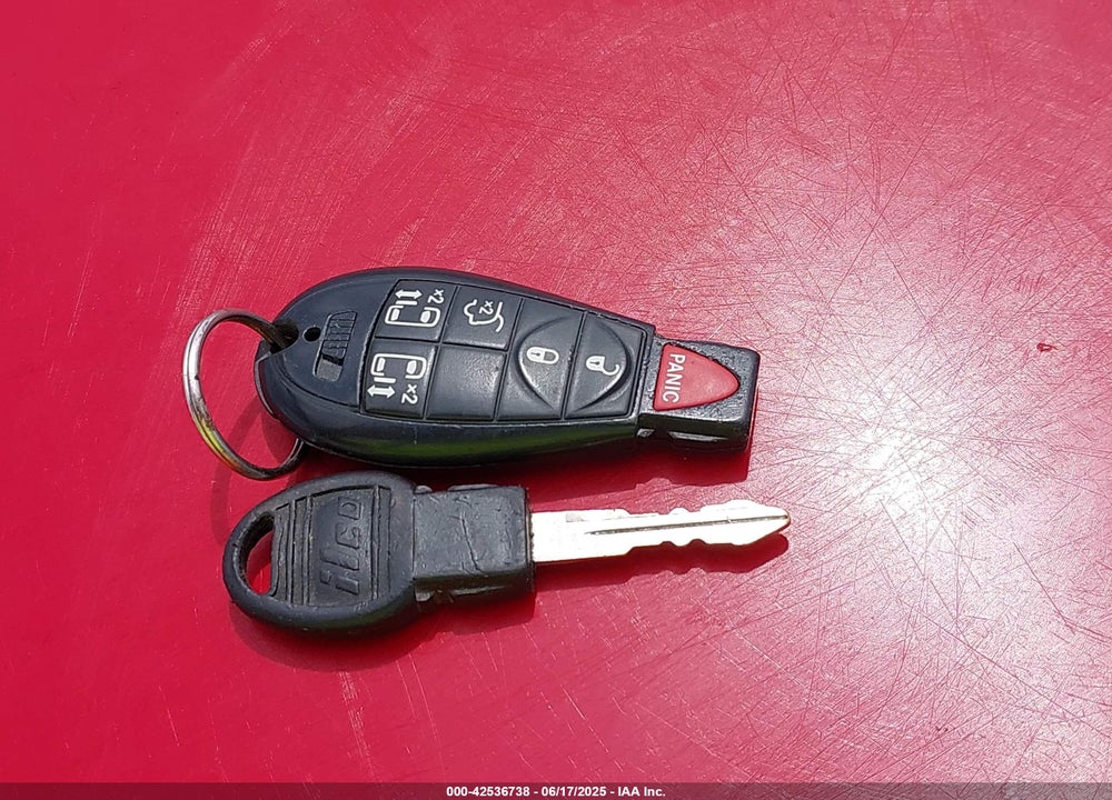 2012 DODGE GRAND CARAVAN SXT VIN: 2C4RDGCG8CR206142