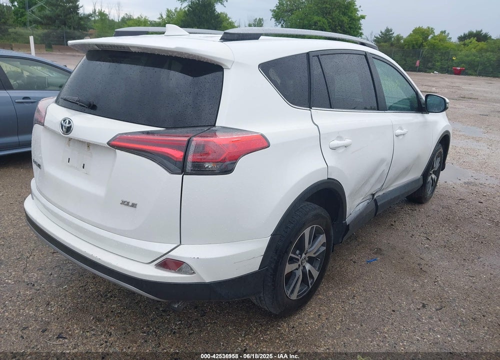 2018 TOYOTA RAV4 VIN: 2T3WFREV4JW469929