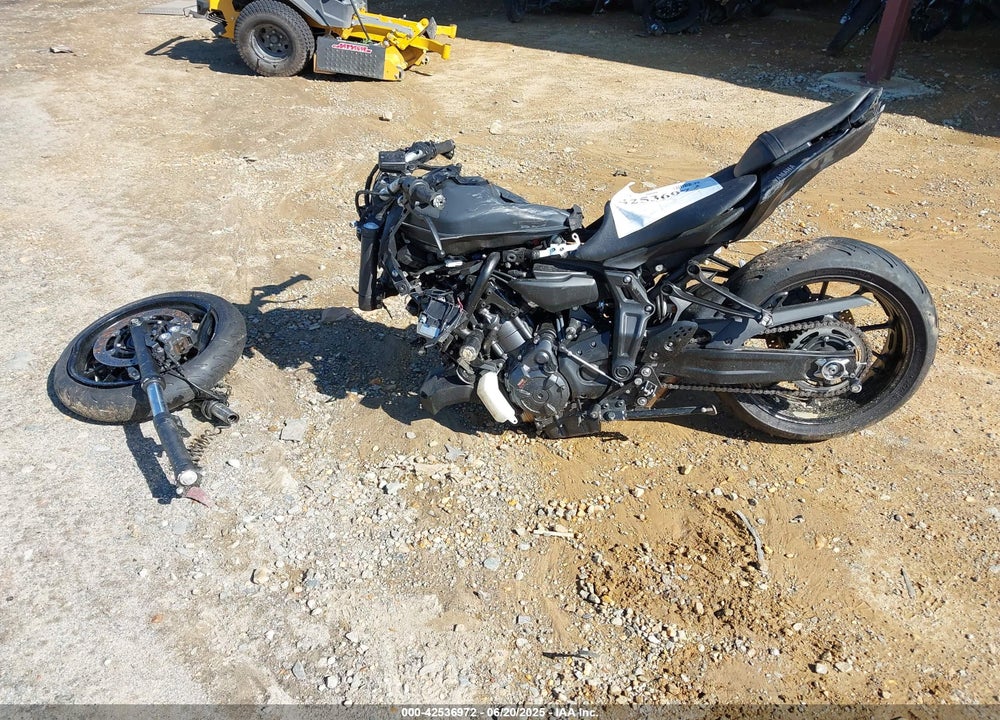 2022 YAMAHA MT07 VIN: JYARM32E5NA004483