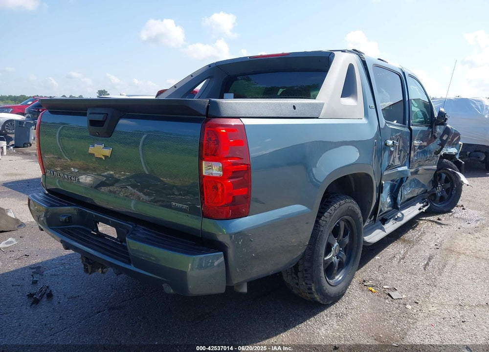 2011 CHEVROLET AVALANCHE VIN: 3GNTKGE3XBG224756