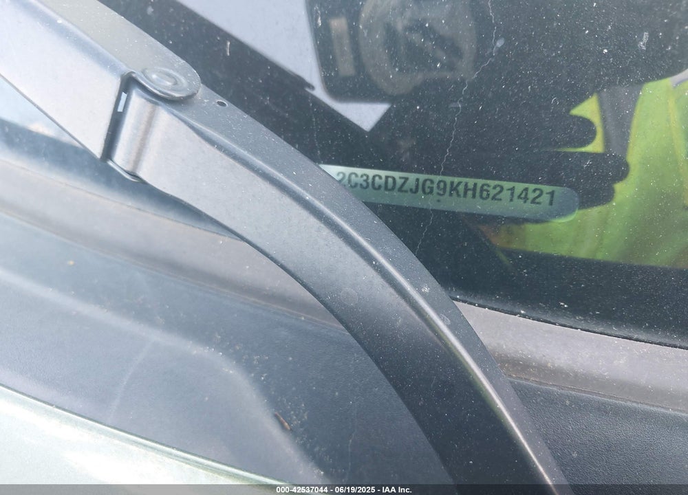 2019 DODGE CHALLENGER VIN: 2C3CDZJG9KH621421