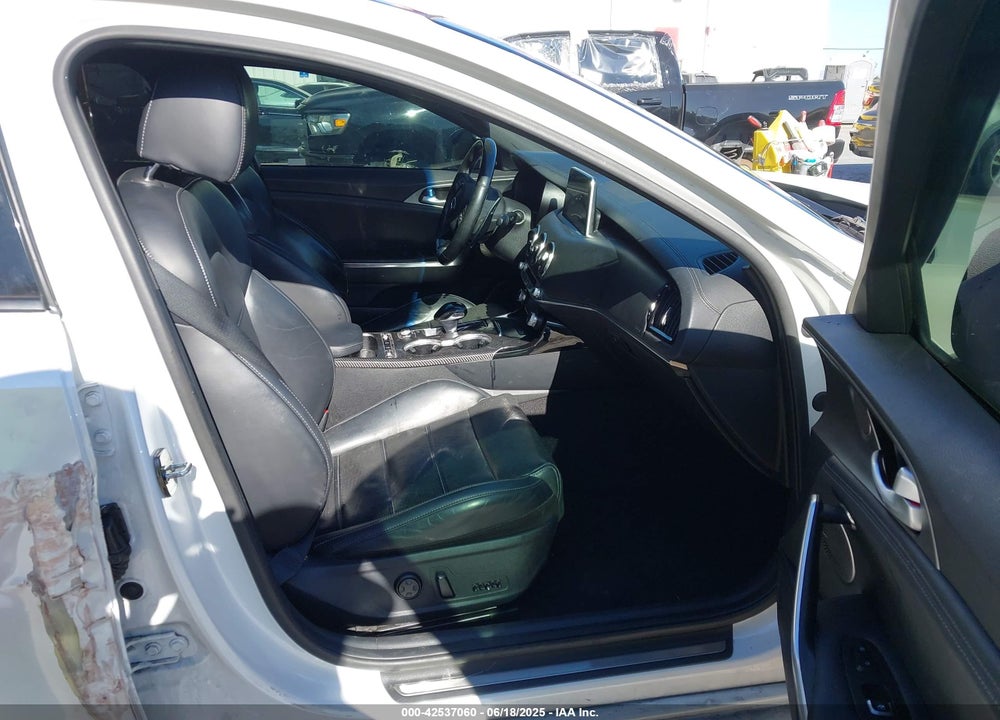 2021 KIA STINGER VIN: KNAE55LC3M6089816