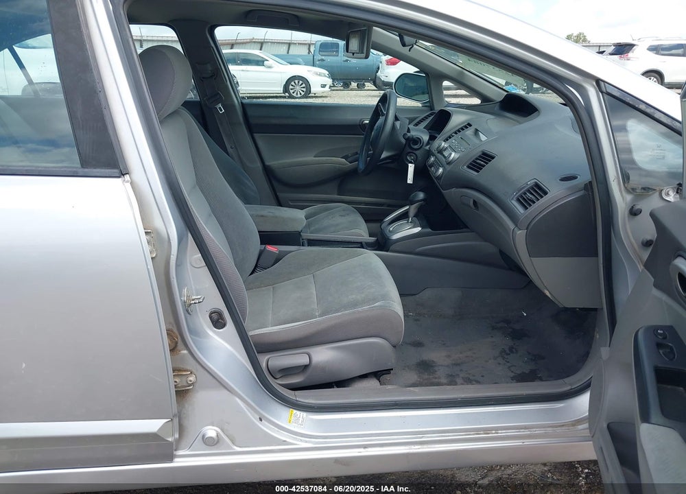 2010 HONDA CIVIC LX VIN: 19XFA1F56AE010900