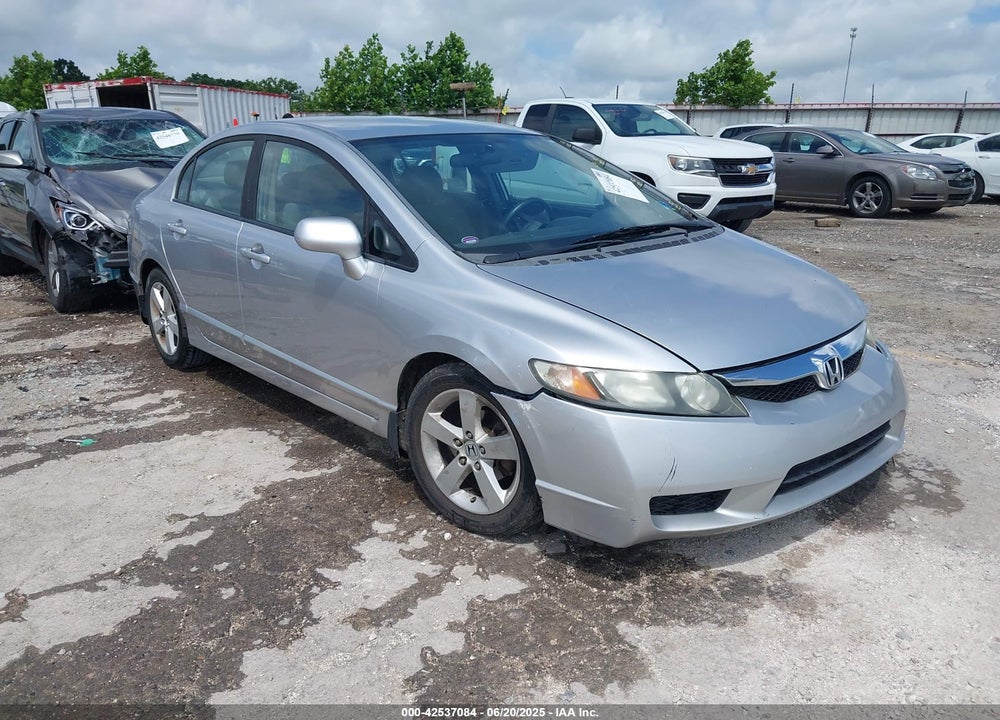 2010 HONDA CIVIC LX VIN: 19XFA1F56AE010900