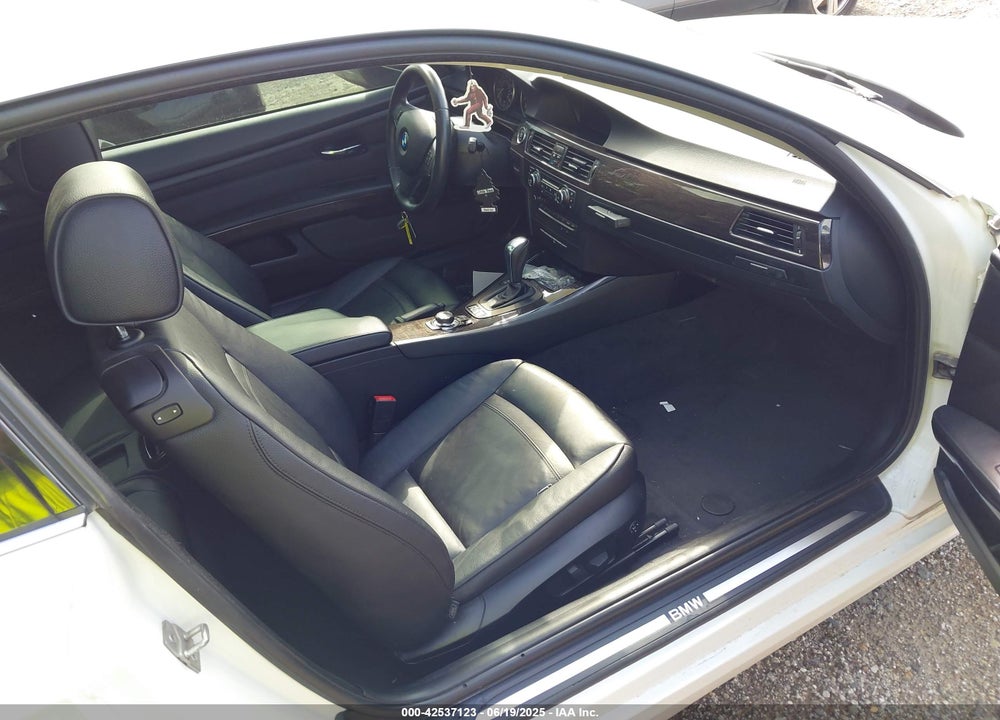 2012 BMW 3 SERIES VIN: WBAKF5C57CE657698