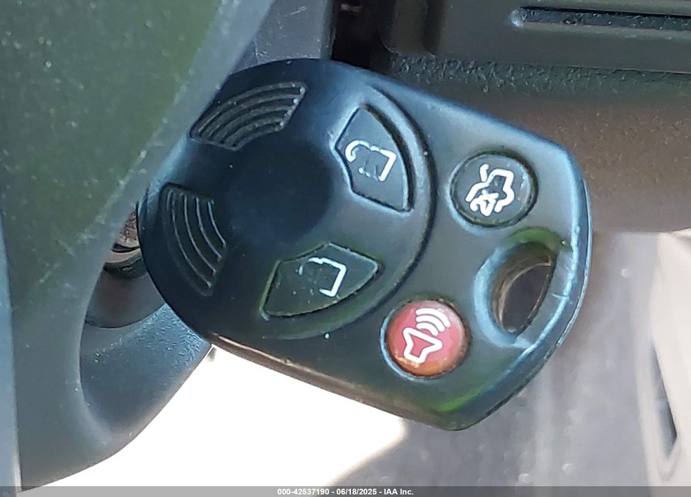2008 FORD TAURUS X EDDIE BAUER VIN: 1FMDK08W78GA30664