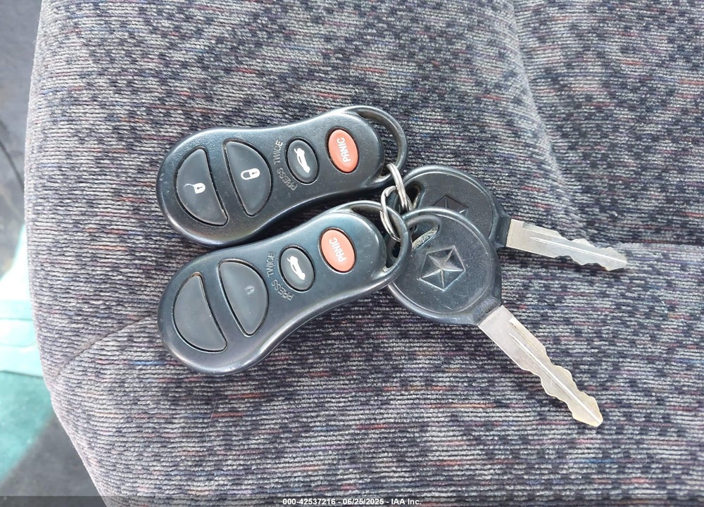 2000 CHRYSLER CONCORDE LX VIN: 2C3HD46R4YH407822