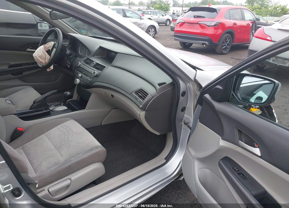2010 HONDA ACCORD VIN: 1HGCP2F33AA003011