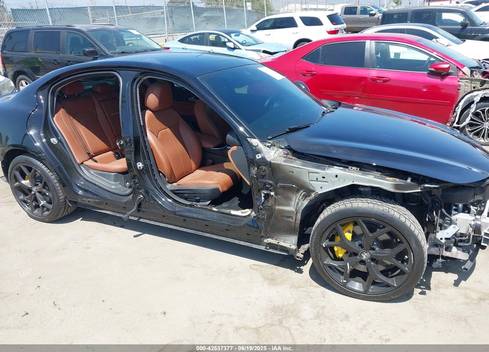 2020 ALFA ROMEO GIULIA VIN: ZARFAMAN1L7638302