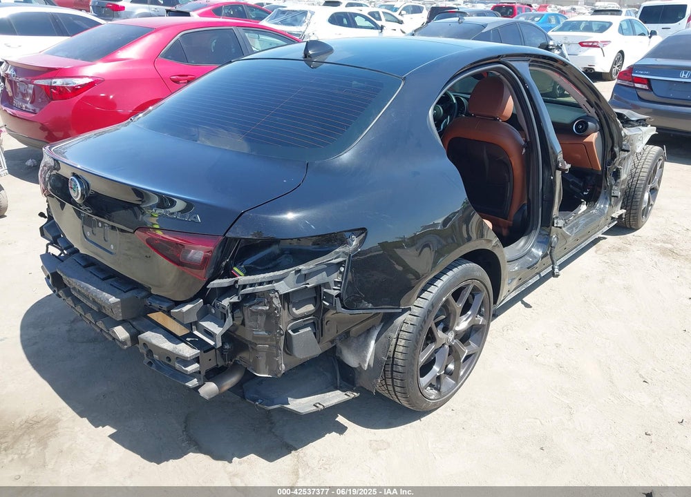 2020 ALFA ROMEO GIULIA VIN: ZARFAMAN1L7638302