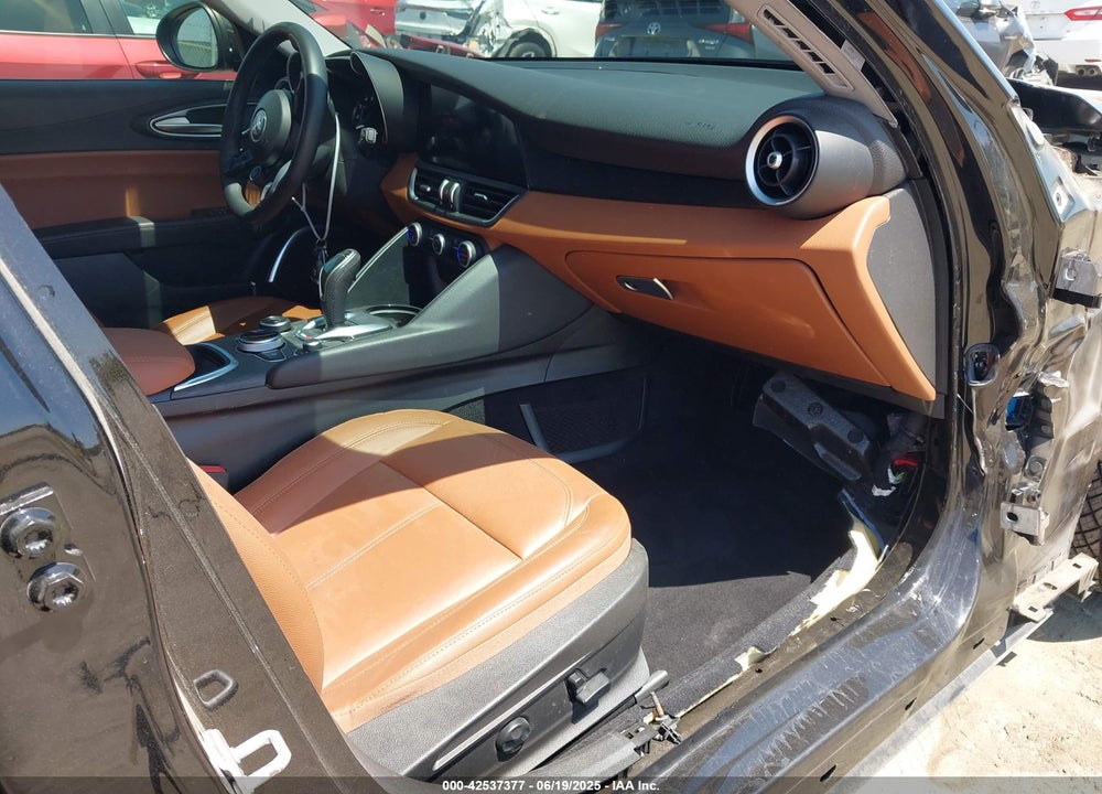 2020 ALFA ROMEO GIULIA VIN: ZARFAMAN1L7638302
