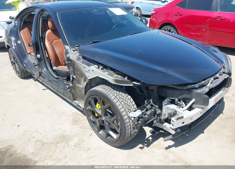 2020 ALFA ROMEO GIULIA VIN: ZARFAMAN1L7638302