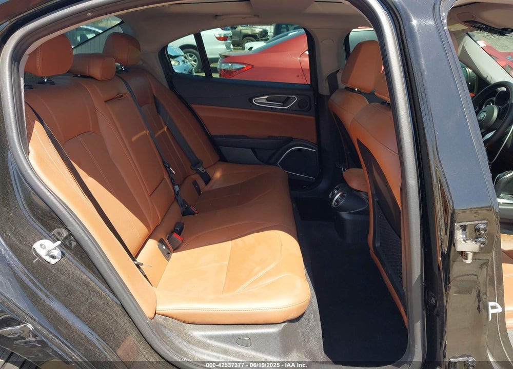 2020 ALFA ROMEO GIULIA VIN: ZARFAMAN1L7638302