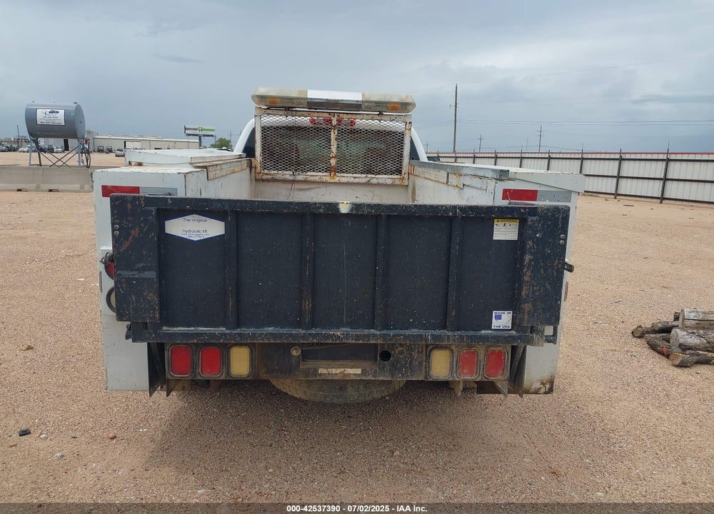 2009 CHEVROLET SILVERADO VIN: 1GCEC19089E111109