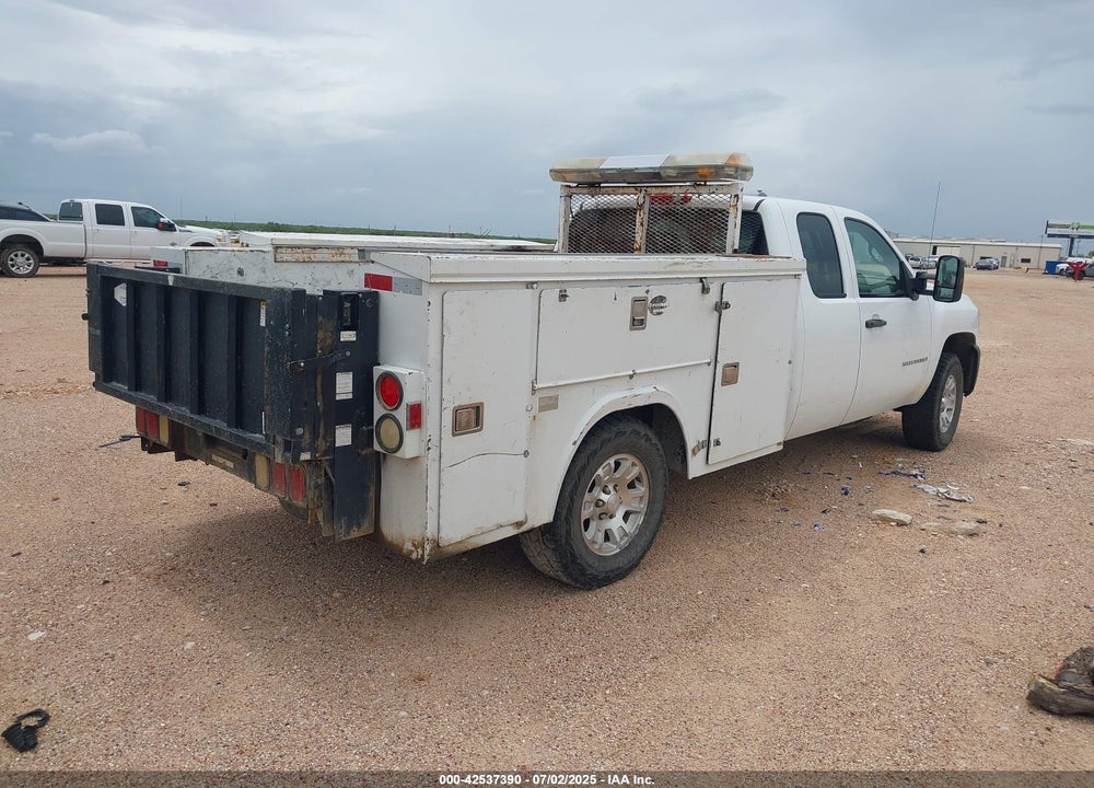 2009 CHEVROLET SILVERADO VIN: 1GCEC19089E111109