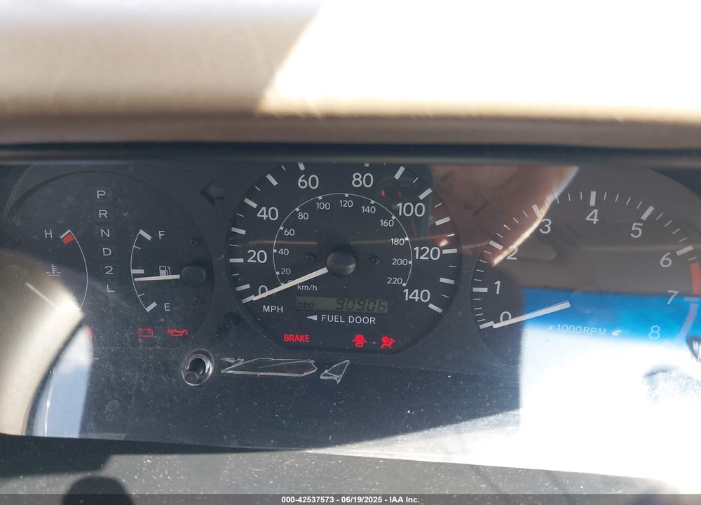 2000 TOYOTA CAMRY LE VIN: JT2BG22K4Y0423294