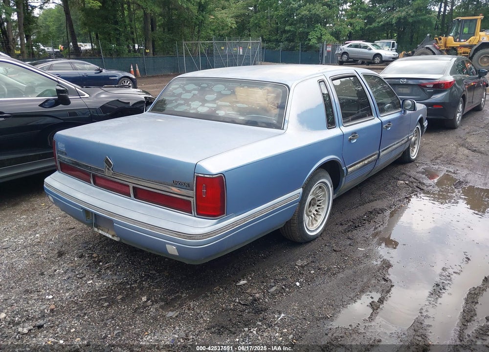 1995 LINCOLN TOWN CAR EXECUTIVE VIN: 1LNLM81W9SY676031