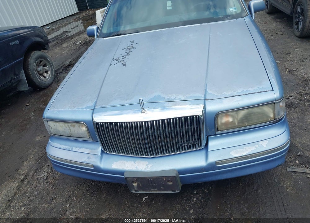 1995 LINCOLN TOWN CAR EXECUTIVE VIN: 1LNLM81W9SY676031