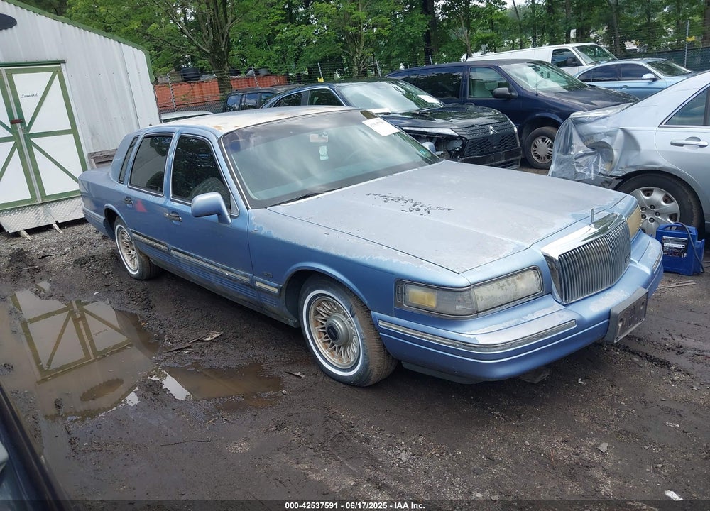 1995 LINCOLN TOWN CAR EXECUTIVE VIN: 1LNLM81W9SY676031