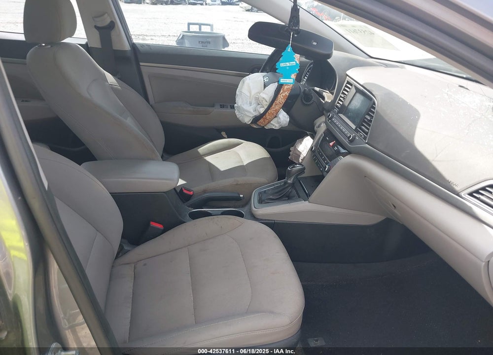 2018 HYUNDAI ELANTRA VIN: 5NPD84LF0JH312535