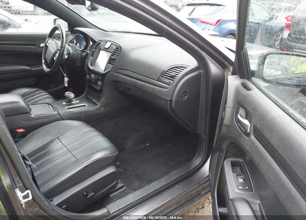 2014 CHRYSLER 300 VIN: 2C3CCAGG8EH283929