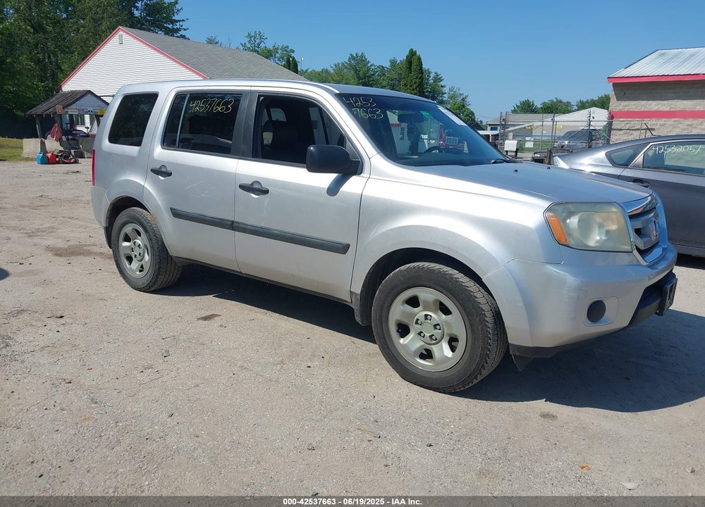 2011 HONDA PILOT LX VIN: 5FNYF4H27BB036500