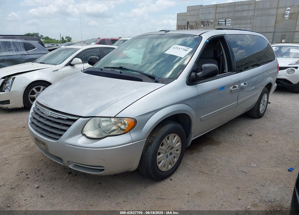 2006 CHRYSLER TOWN & COUNTRY LX VIN: 1A4GP44R56B751919