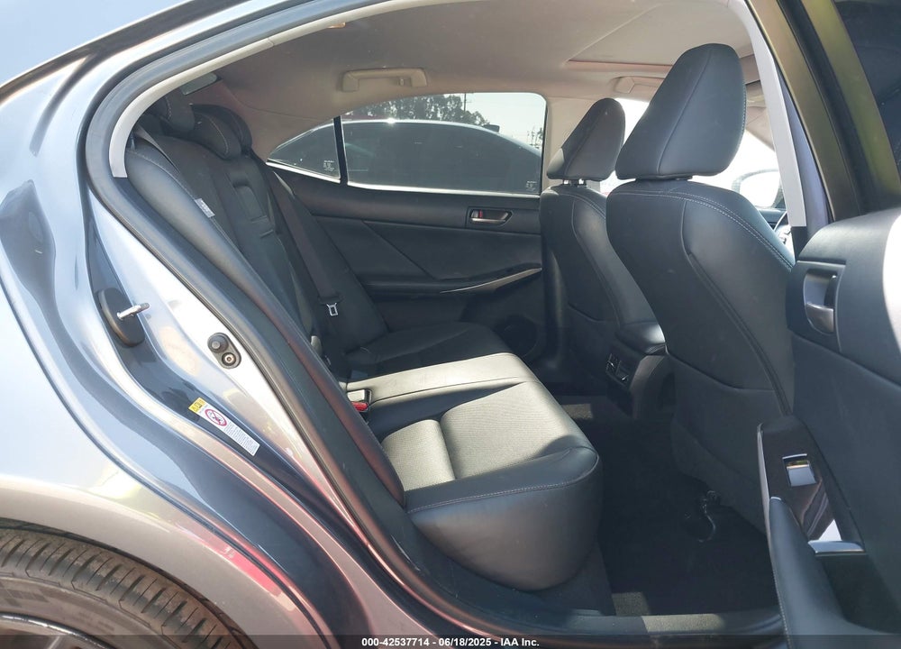 2017 LEXUS IS 200T VIN: JTHBA1D22H5058048