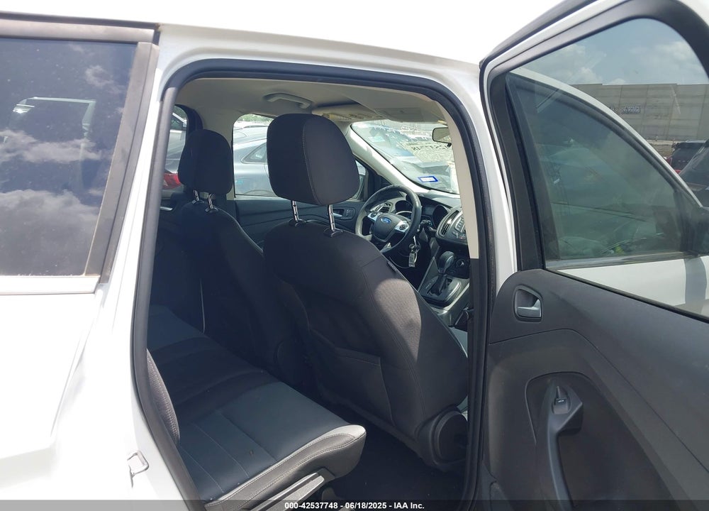 2016 FORD ESCAPE VIN: 1FMCU9GX7GUC29640