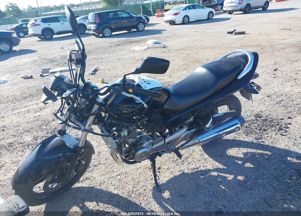 2015 SUZUKI GW250 VIN: LC6GJ55F2F1100606
