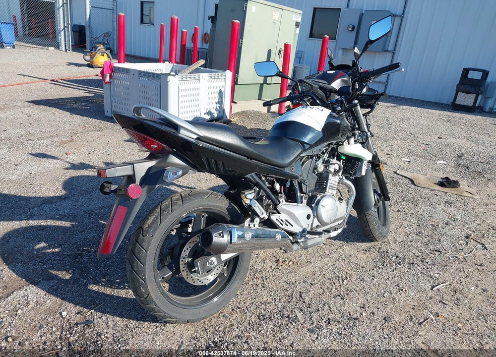 2015 SUZUKI GW250 VIN: LC6GJ55F2F1100606