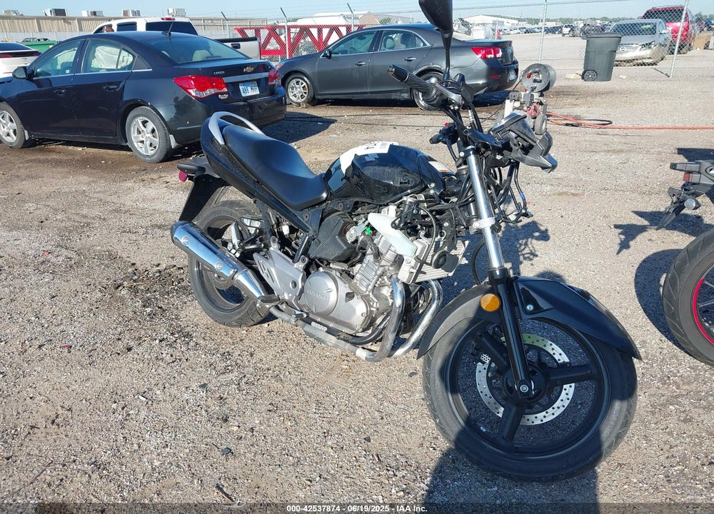2015 SUZUKI GW250 VIN: LC6GJ55F2F1100606