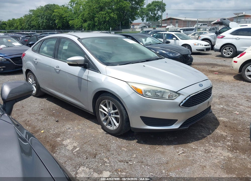 2015 FORD FOCUS SE VIN: 1FADP3F26FL227732