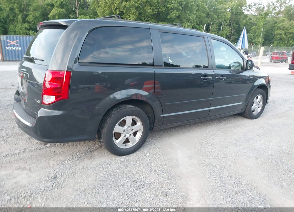 2011 DODGE GRAND CARAVAN MAINSTREET VIN: 2D4RN3DG7BR752520