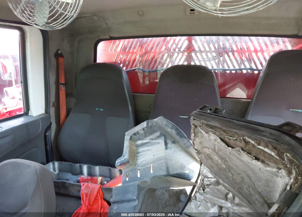 2011 INTERNATIONAL 4000 VIN: 1HTMKAAM2BH378430