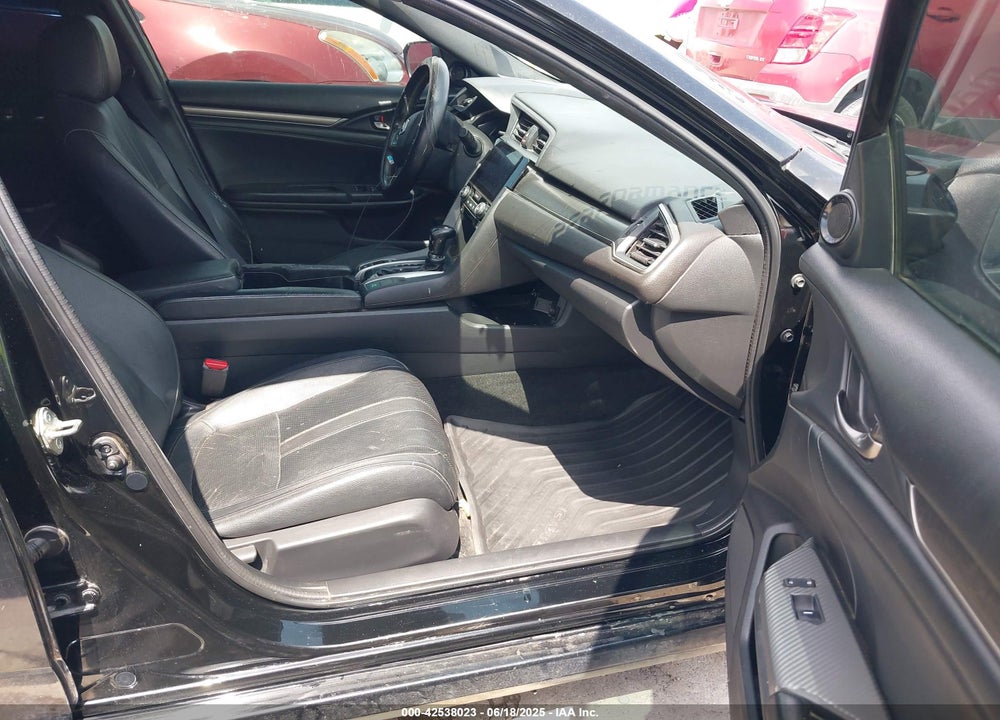 2017 HONDA CIVIC VIN: SHHFK7H79HU218433