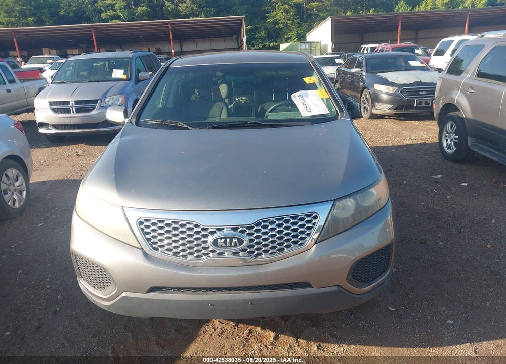 2011 KIA SORENTO VIN: 5XYKT3A17BG067099