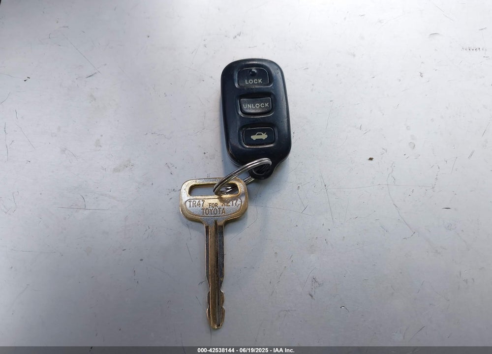 2005 TOYOTA CAMRY LE/SE/STD/XLE VIN: 4T1BE32K25U014651