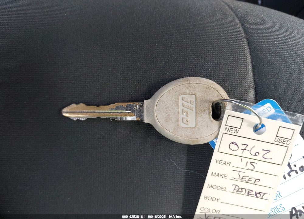 2015 JEEP PATRIOT LATITUDE VIN: 1C4NJRFB1FD244810