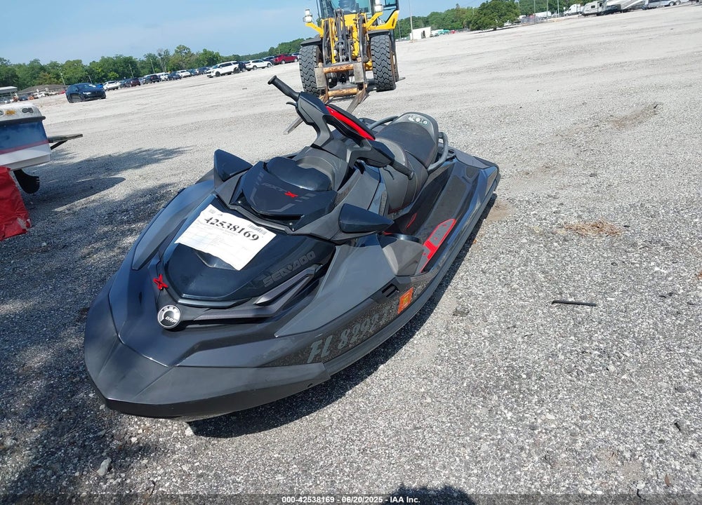 2022 SEADOO RXT-X 300 VIN: YDVA0647E222