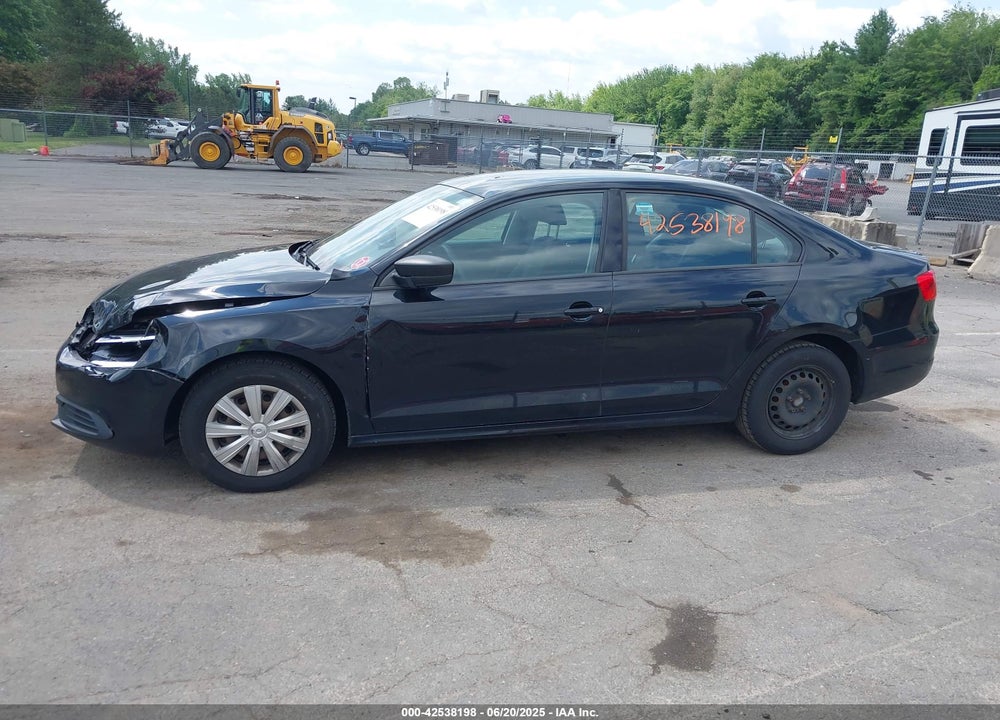2011 VOLKSWAGEN JETTA 2.0L BASE/2.0L S VIN: 3VW2K7AJ4BM391069