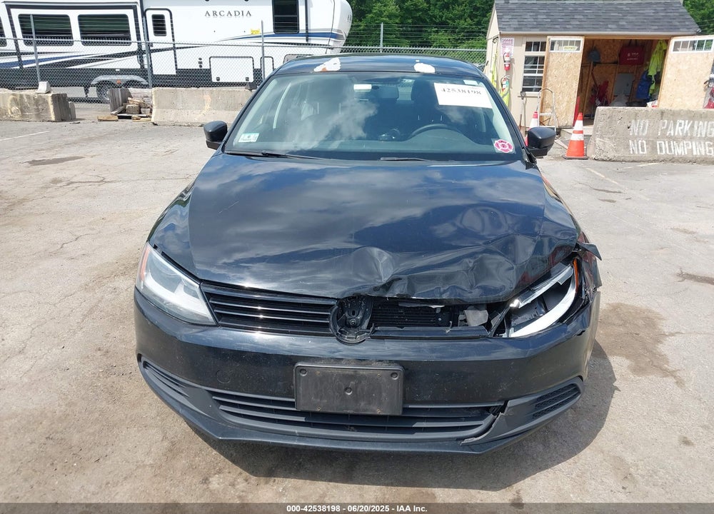 2011 VOLKSWAGEN JETTA 2.0L BASE/2.0L S VIN: 3VW2K7AJ4BM391069