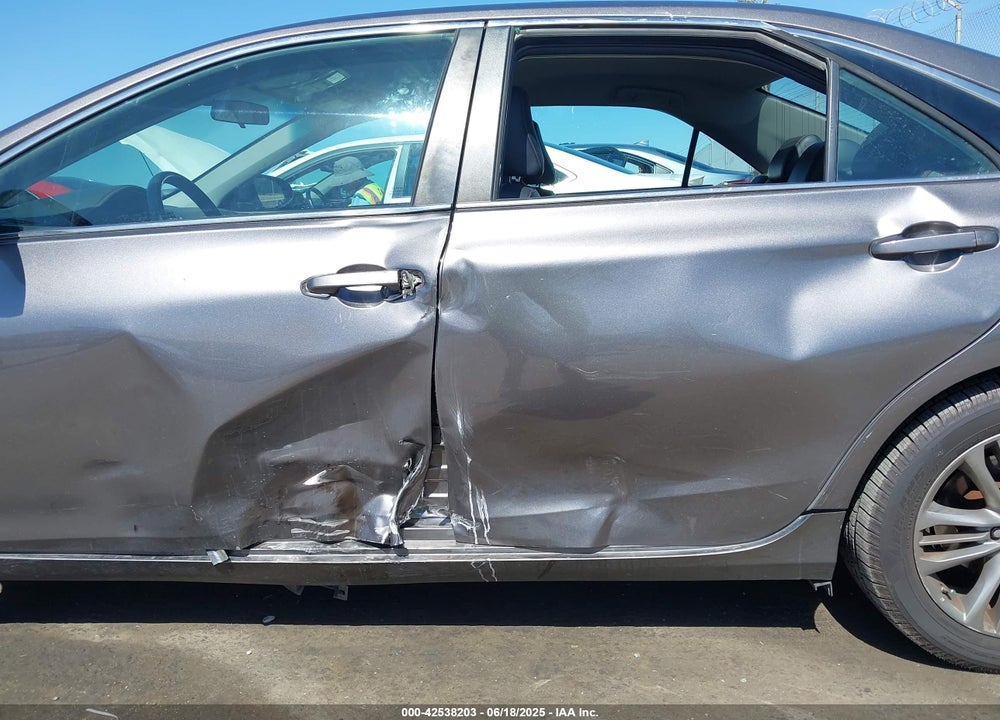 2016 TOYOTA CAMRY VIN: 4T1BF1FK5GU547687