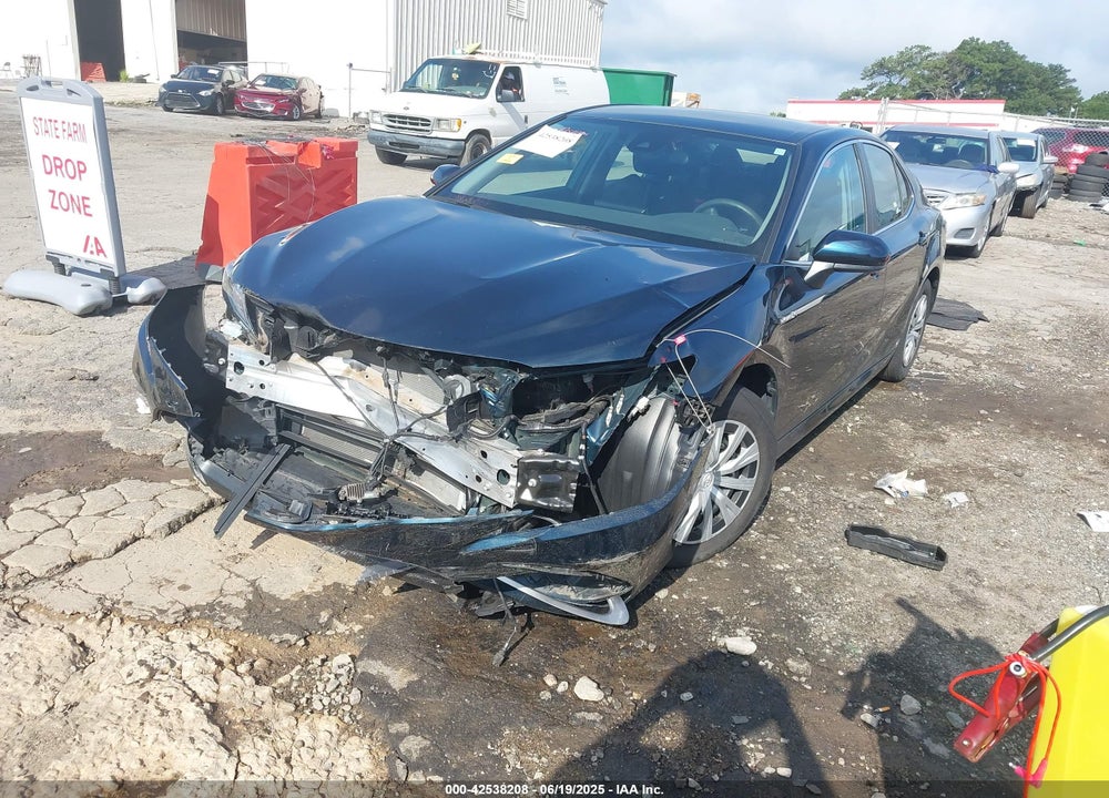 2021 TOYOTA CAMRY VIN: 4T1C31AKXMU561164