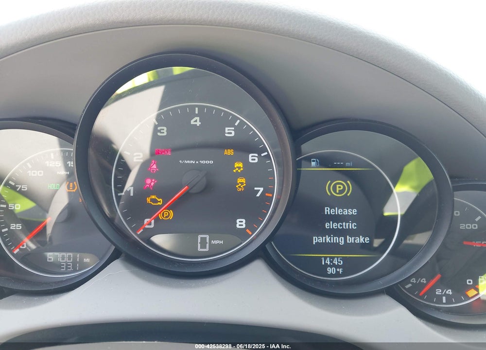 2014 PORSCHE CAYENNE PLATINUM EDITION VIN: WP1AA2A2XELA91523