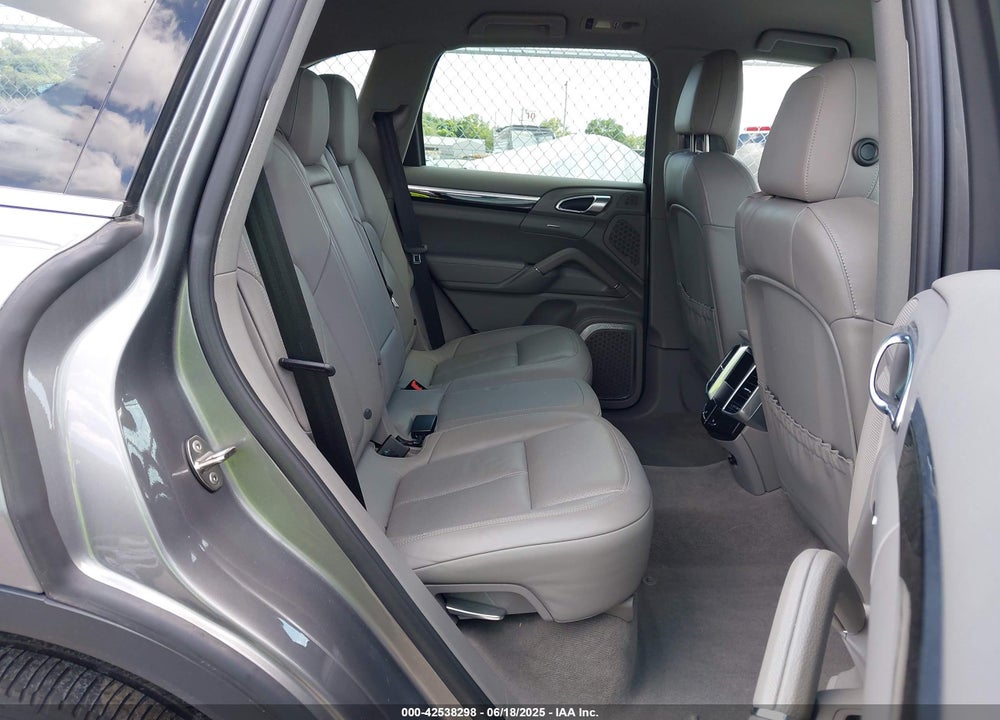 2014 PORSCHE CAYENNE PLATINUM EDITION VIN: WP1AA2A2XELA91523